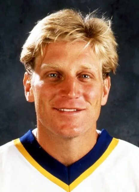 Бретт Э́ндрю Халл. Бретт Халл Атлет. Brett Andrew Miles. Brett Hull Hockey Snes.