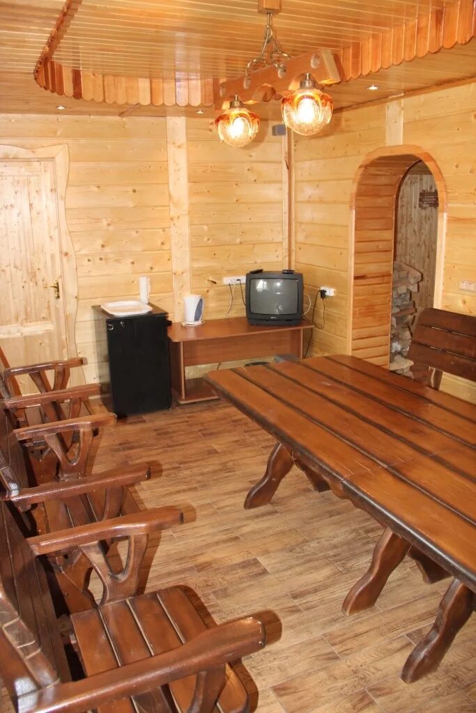 Предбанник в русской бане. Сауна турбаза ладога. Сауна сергиев посад. Банное прокат. Баня турбаза.