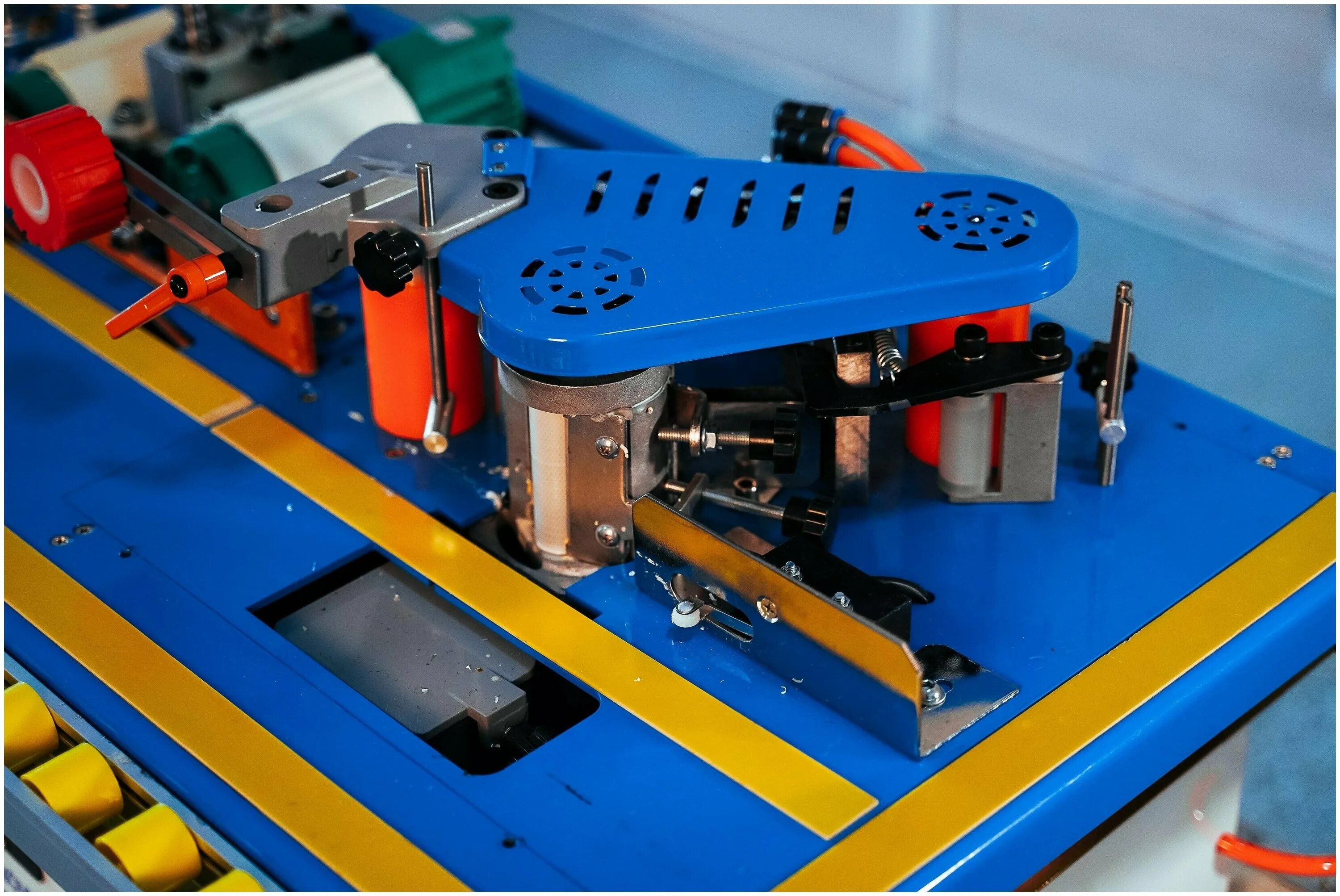 кромкооблицовочный станок deltamachinery dm-115. торцешлифовальный станок dm-100. кромкооблицовочный станок дельта дм 110. станки дельтамашинери. кромкооблицовочная машинка deltamachinery dm-100.