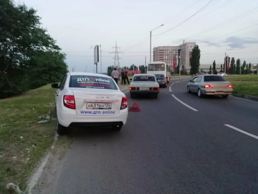 Телефон комиссаров аварийных ульяновск. Аварком Воронеж. Комиссар ДТП Воронеж. Служба аварийных Комиссаров Воронеж. Аварийный комиссар Воронеж.