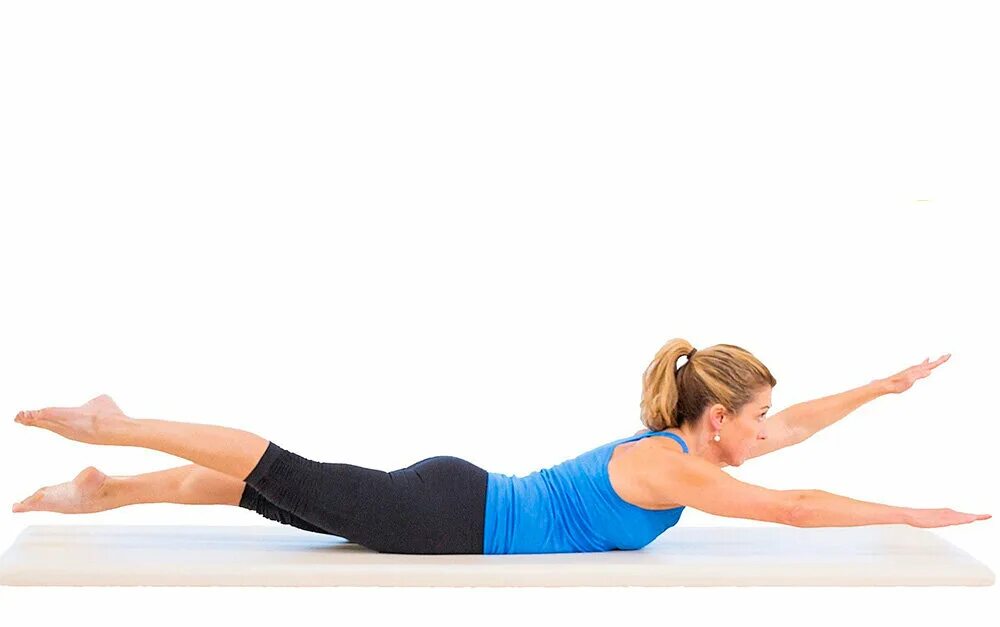 Планка с перекрестным подтягиванием колен. Растяжка подколенных сухожилий упражнения. Ног и затем можете. Ног и затем можете. Лодочка упражнение.