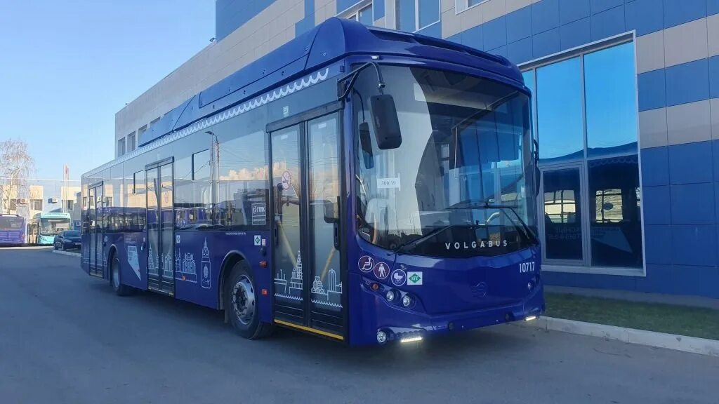 Астраханцев приглашают на работу водителями автобуса