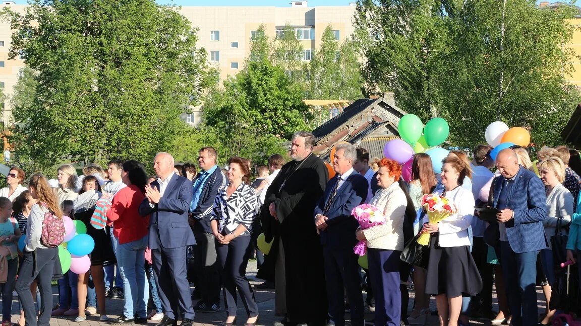 Ветераны шаховской старые фотографии. Шаховская бывшее кафе русь. Кононосов в шаховской. Погода в шаховской на 14 дней. Погода в шаховской на 2.