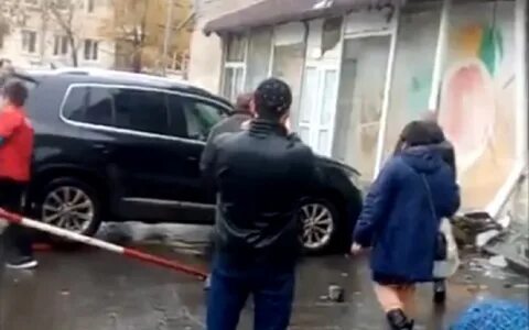 Женщина перепутала педали