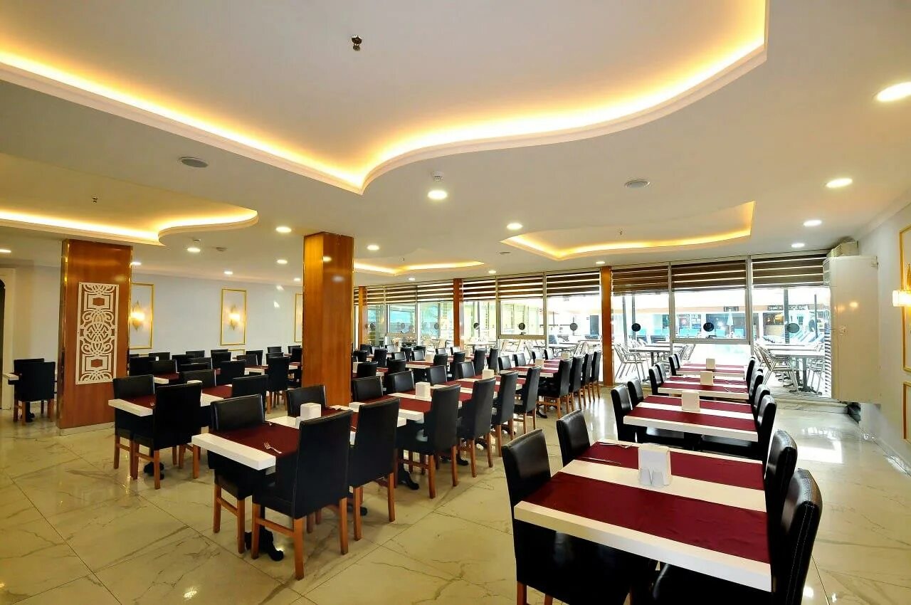 Обагель турция. Гранд баяр бич отель. Club bayar beach hotel 4 турция. Grand bayar beach hotel 4. Uk blue coast hotel 4 турция.