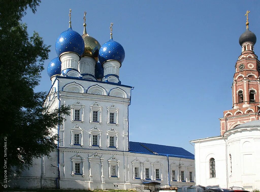 Собор михаила архангела (бронницы). Бронницы собор михаила архангела внутри. Храм архангела михаила в бронницах. Собор михаила архангела (бронницы). Бронницы храм архангела михаила.