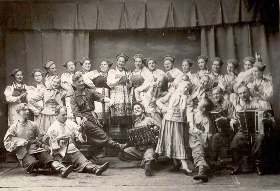 Первый русский хор. Танцы хор пятницкого. Хор пятницкого 1911. Пятницкий ефимович хор. Хор колотиловой.