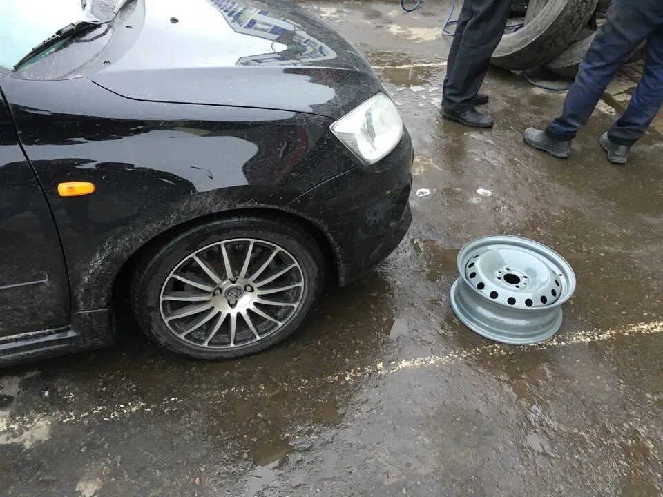 Перегретый тормозной диск. Греются диски гранты. Греются диски гранты. Лада гранта диск тормоз. Греются диски гранты.