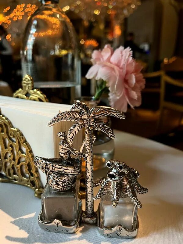 Pepper mill мельница. солонка ресторан. деревянные салфетницы для ресторанов. Spice rack set 2-pcs сольница и перечница. салфетница для кафе и ресторанов.