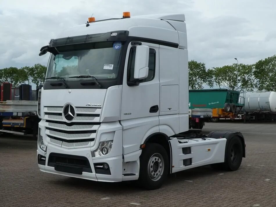 Мерседес Актрос 2014. Mercedes Actros 1996. Мерседес Титан тягач. Мерседес Актрос Фантом.