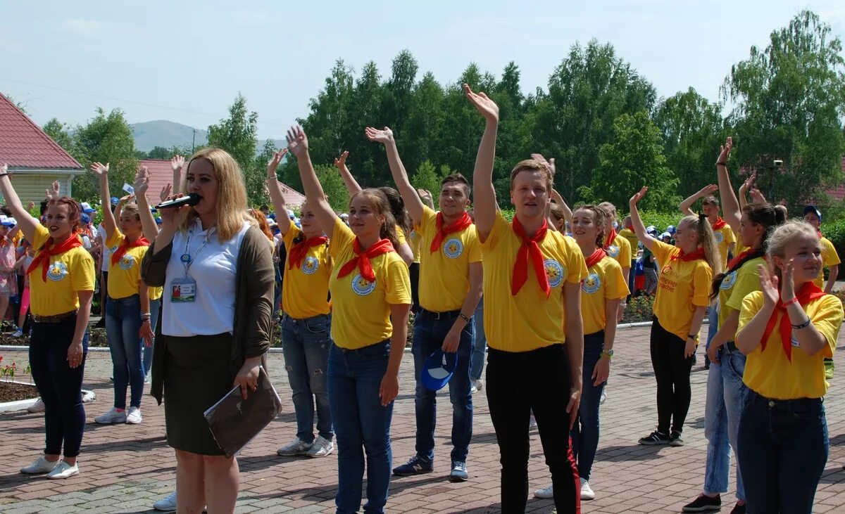 Лагерь горное ущелье Магнитогорск. ДООЦ горное ущелье лагерь. Лагерь горное ущелье ММК. Горное ущелье лагерь башкирия