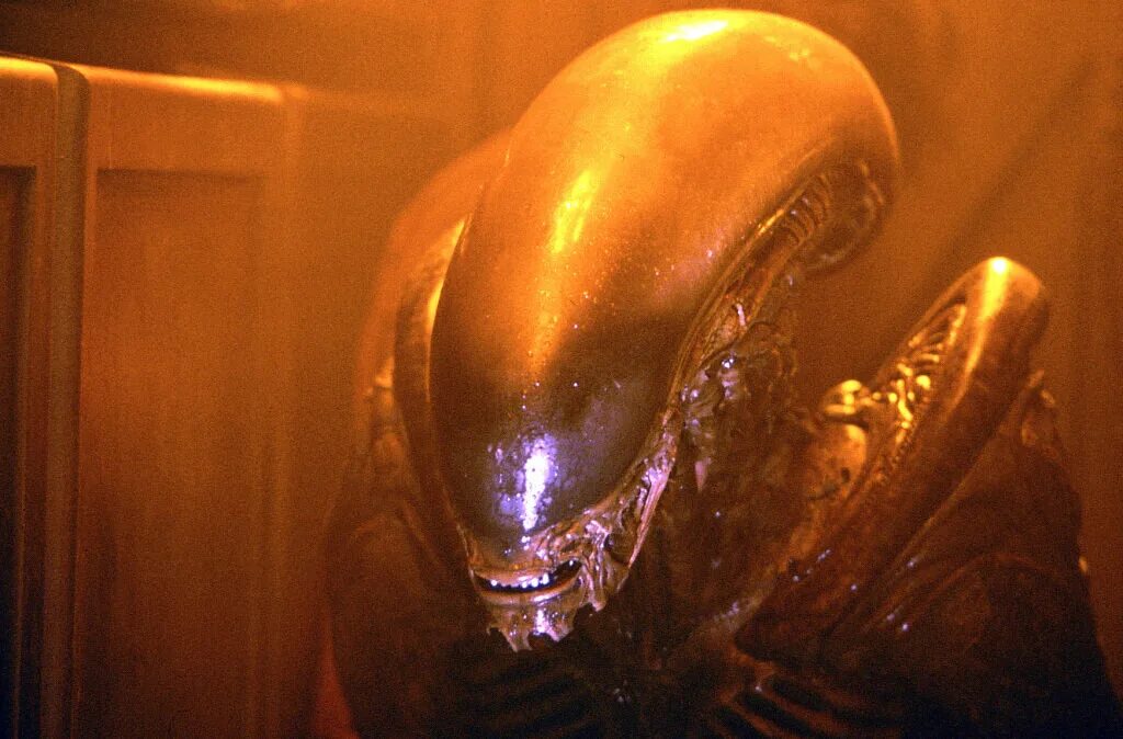 алан 03. читать чужой 3. ксеноморф прайм планета. чужой 3 1992 постер. читать чужой 3.