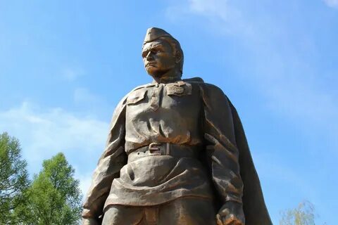Памятник солдату герою