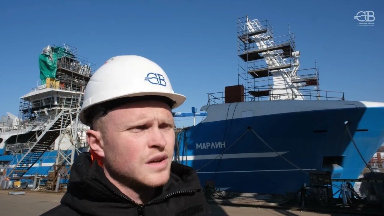 Краны верфь. Фото завода северная верфь вечером. Северная верфь ненюков. Судостроительный завод «северная верфь» лого. Северная верфь ненюков.