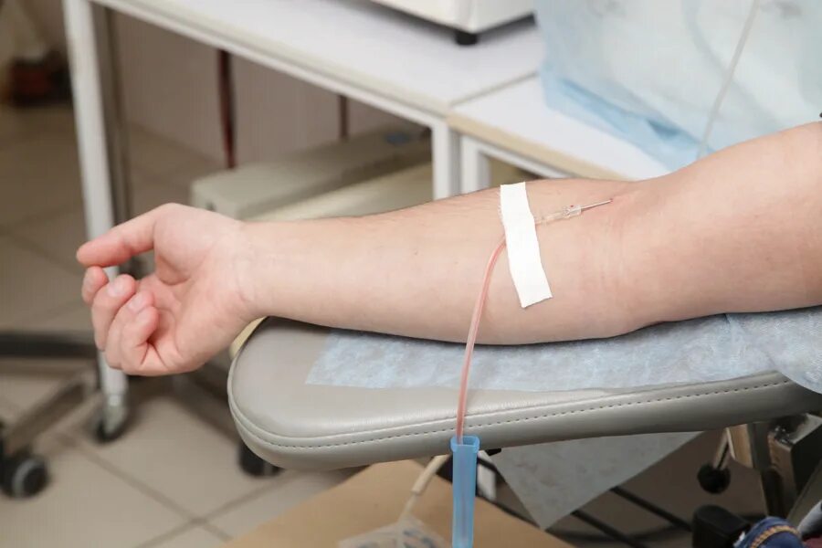 Донорство вологда. Переливание крови фото. Доноры IV. Станция переливания крови.