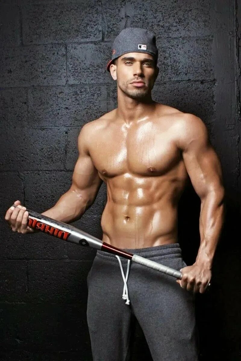 мужчина атлет. красивые мышцы. мужчина атлет. мужчина атлет. модель darian alvarez.