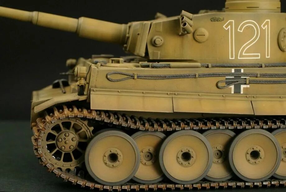 Тигр 1 Тамия 1/35. Tiger 1 initial Production Тамия 1/35. Сборная модель танка тигр 1/35 Тамия. Тигр 1 RFM. Тигр звезда 1 35