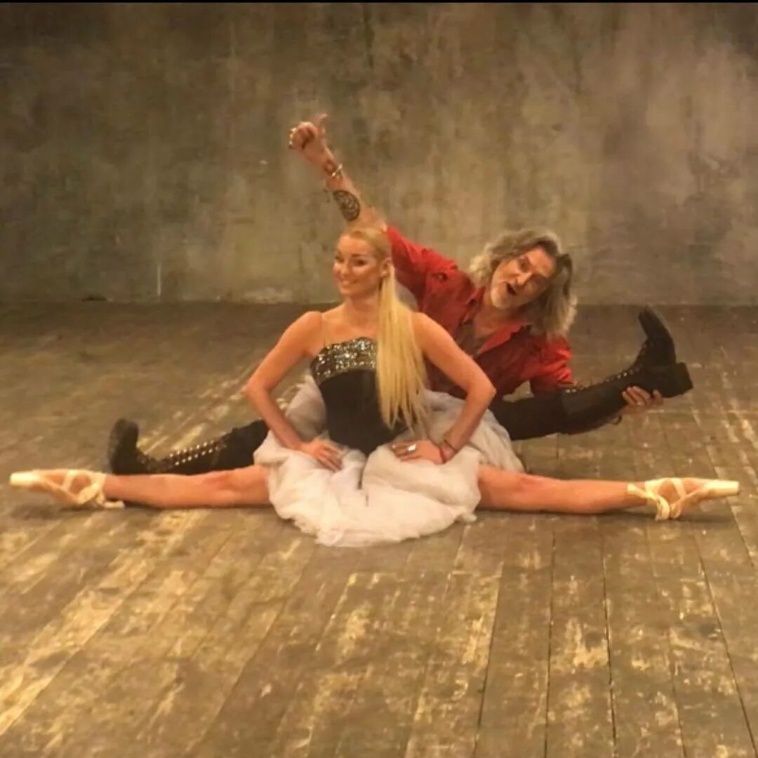 Анастасия волочкова и никита джигурда. Анастасия волочкова и никита джигурда. Ролик джигурда и волочкова последний. Волочкова и джигурда вместе. Никита джигурда и волочкова.