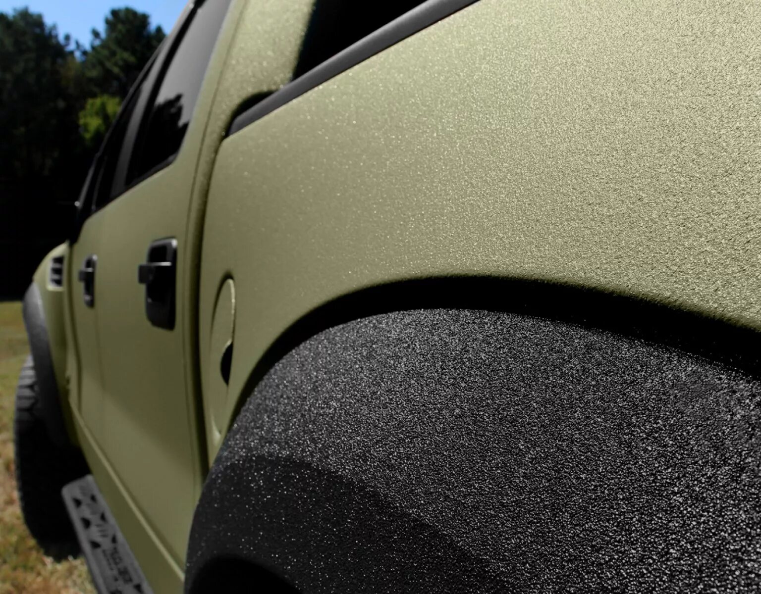 Краска раптор цвет. Покрытие u-pol raptor. Мелкозернистый раптор. Цвет монте карло раптор. Форд фокус антигравий раптор.