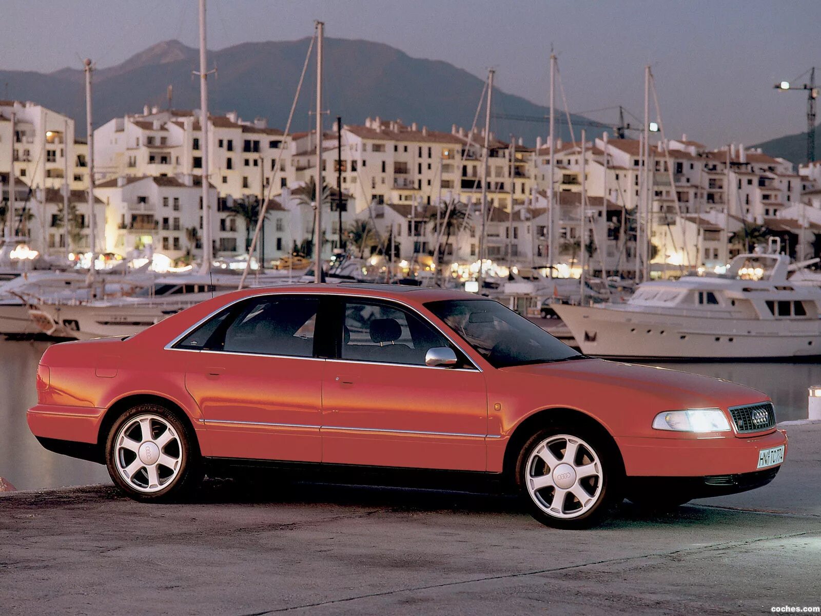Купить ауди 1999. Audi s8 1996. Audi s8 d2 1996. Ауди s8 d2. Audi s8 d2 1998.