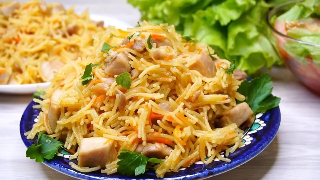 Ленивая пицца на сковороде. Фриттата с кабачками и сыром. Овощная фриттата. Вкусная пицца на сковороде. Быстрая пицца на сковороде.