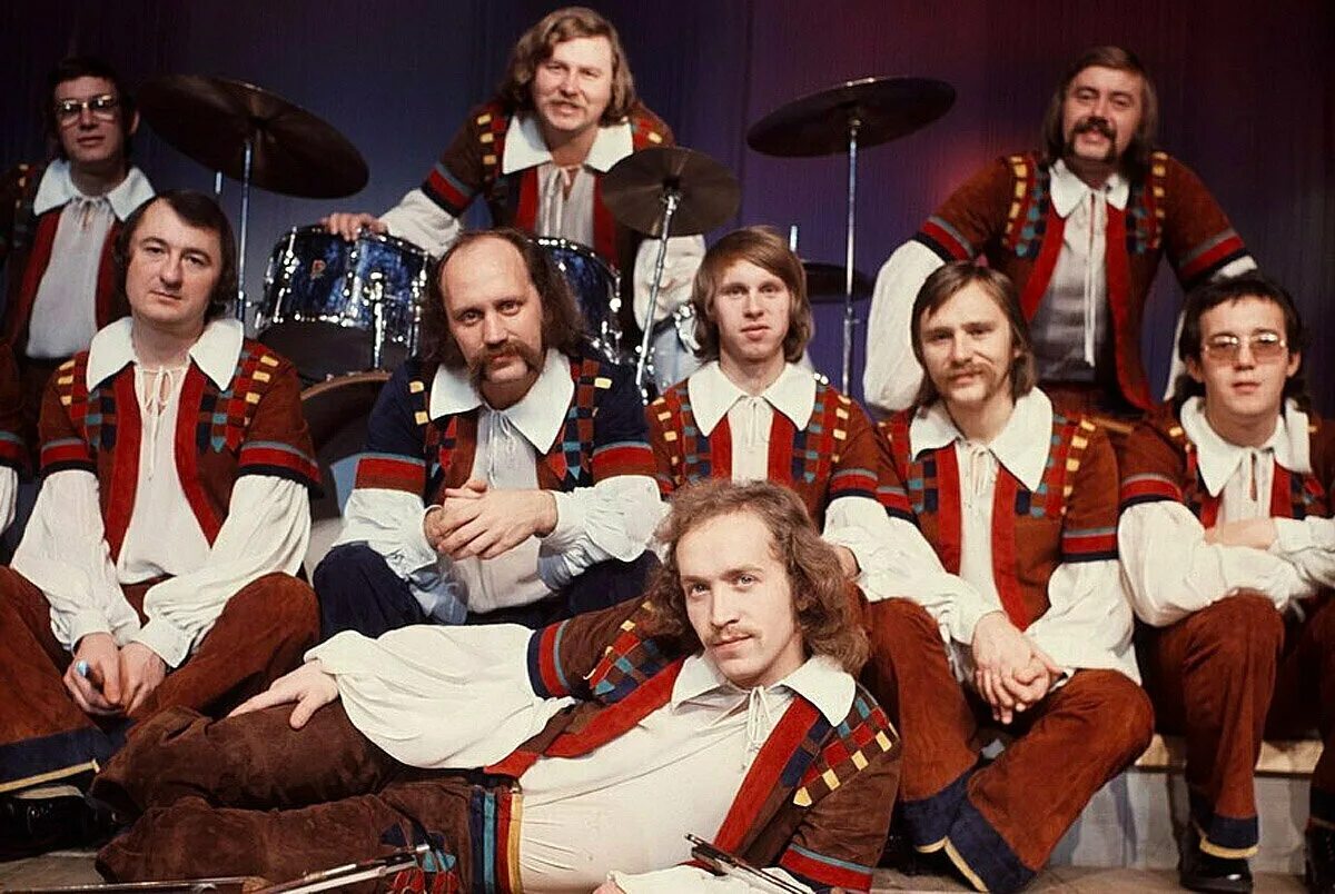 Борткевич леонид песняры. Группа песняры 1970. Группа песняры 1969. 70 песни песняры. Ансамбль мулявина песняры.