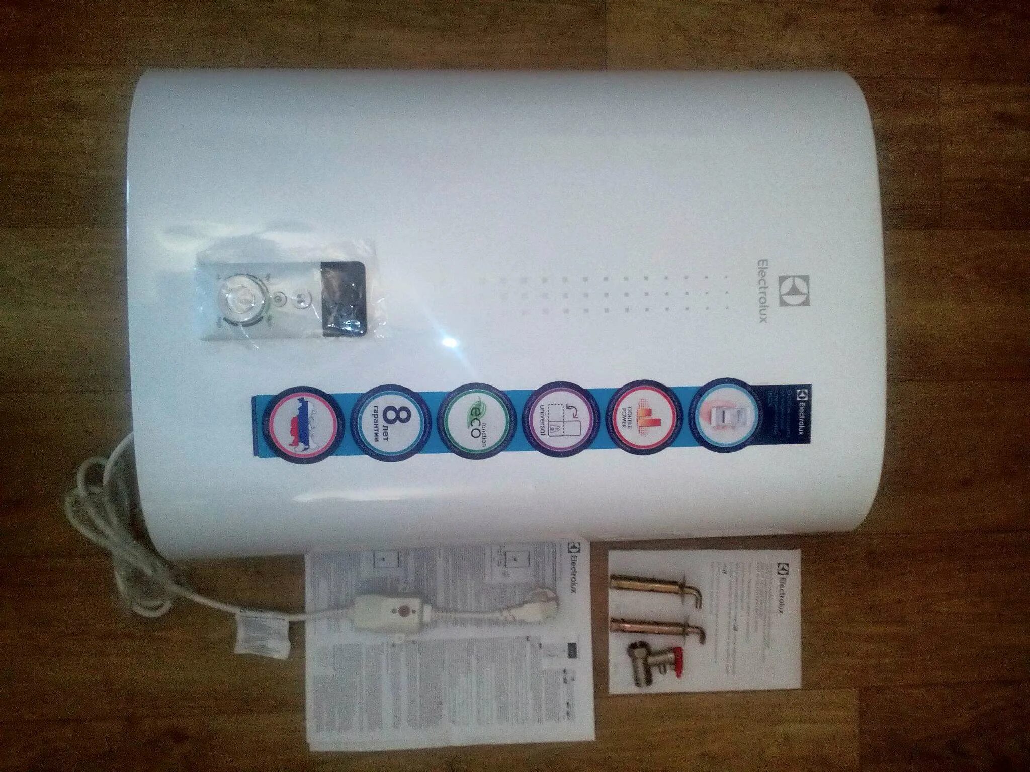 Водонагреватель ewh 30 centurio iq. Ewh 30 centurio. electrolux ewh 30 centurio iq 2.0. накопительный электрический водонагреватель electrolux ewh 50 centurio iq 2.0. водонагреватель electrolux ewh 30 regency.