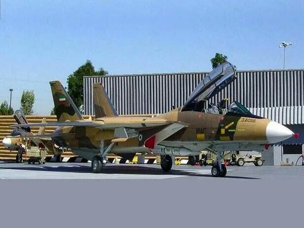 Иранский f-14. F 14 iriaf. Grumman f-14a tomcat иран. Иранский f-14. F 14 iriaf.