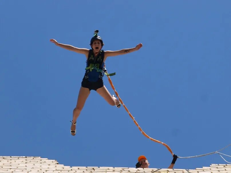 Rope jumping воронеж. Прыгнула 18. Прыгнула 18. Мальчик неудачно прыгнул в воду. Прыгнула 18.