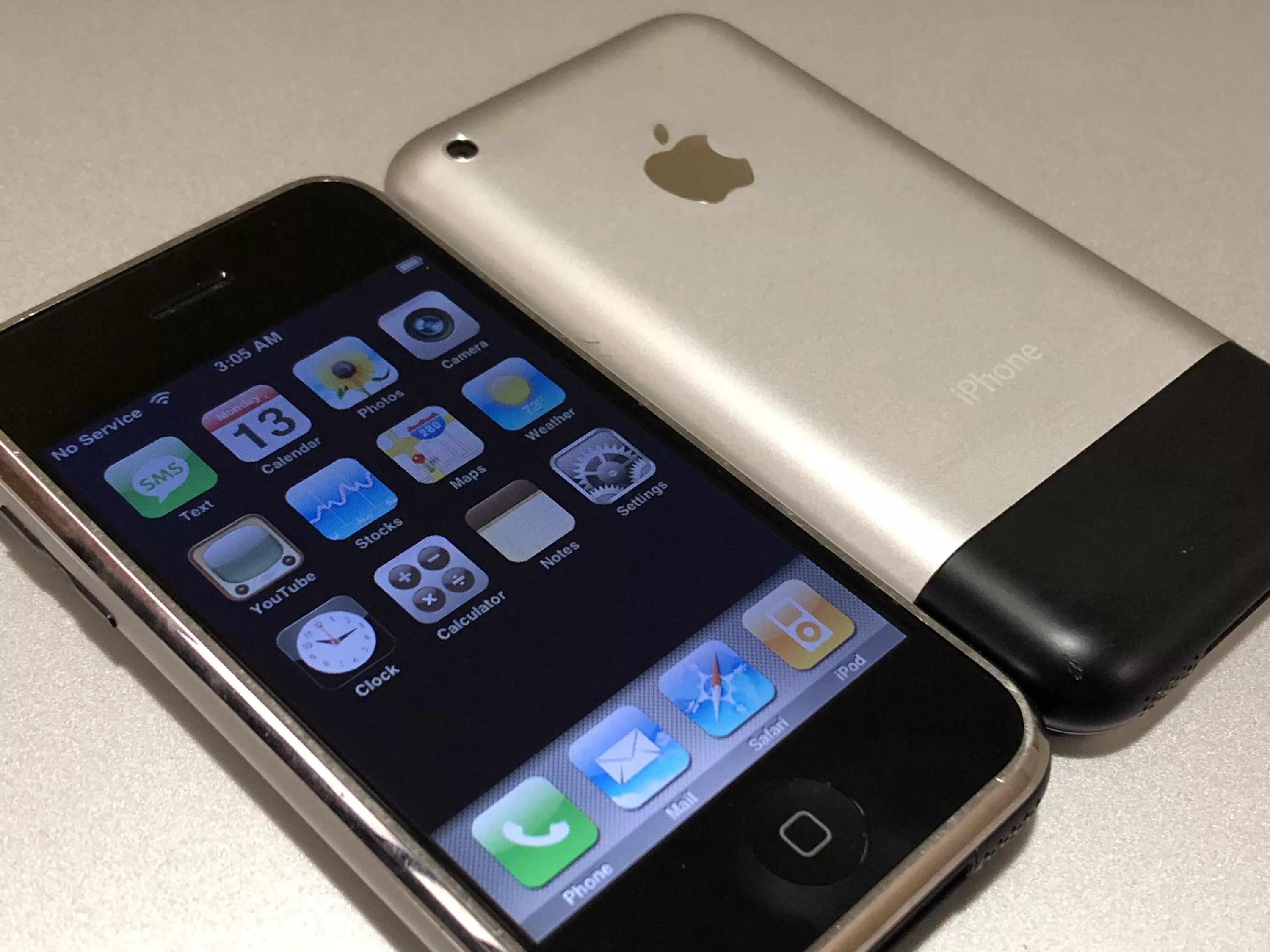 2 фото в 1. Iphone 2g. Iphone 2g 2007. Iphone 2. Айфон 2 Джи.