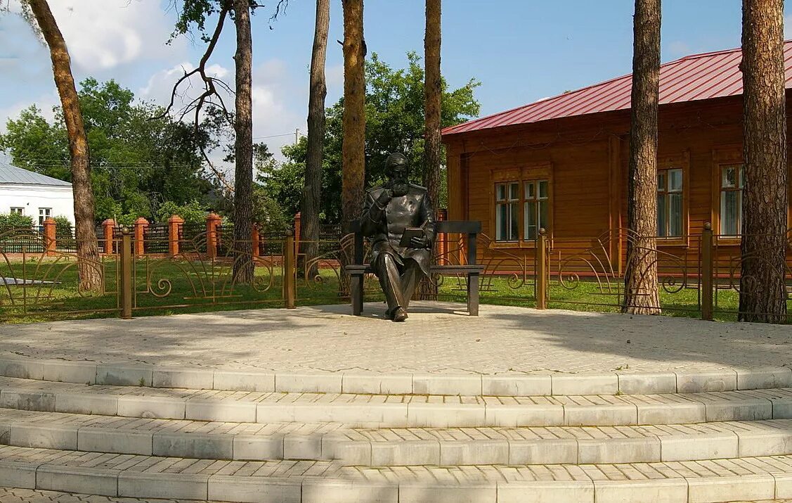 Бехтерева елабуга. Памятник бехтерева елабуга. памятник бехтереву в елабуге. елабуга музей уездной медицины им в.м.бехтерева. дом бехтерева елабуга.