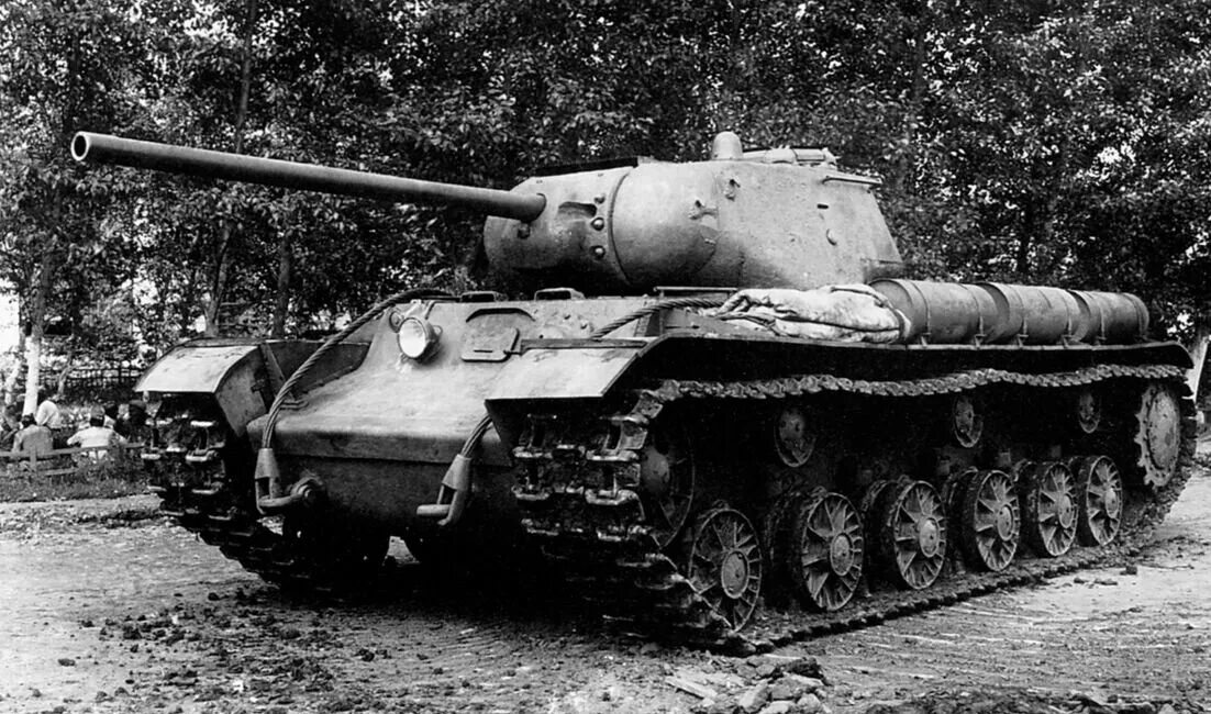 Кв 1с 122мм. Кв-1с world of tanks. Кв-85 танк. Итальянский танк с1 ариете. Танк с1.