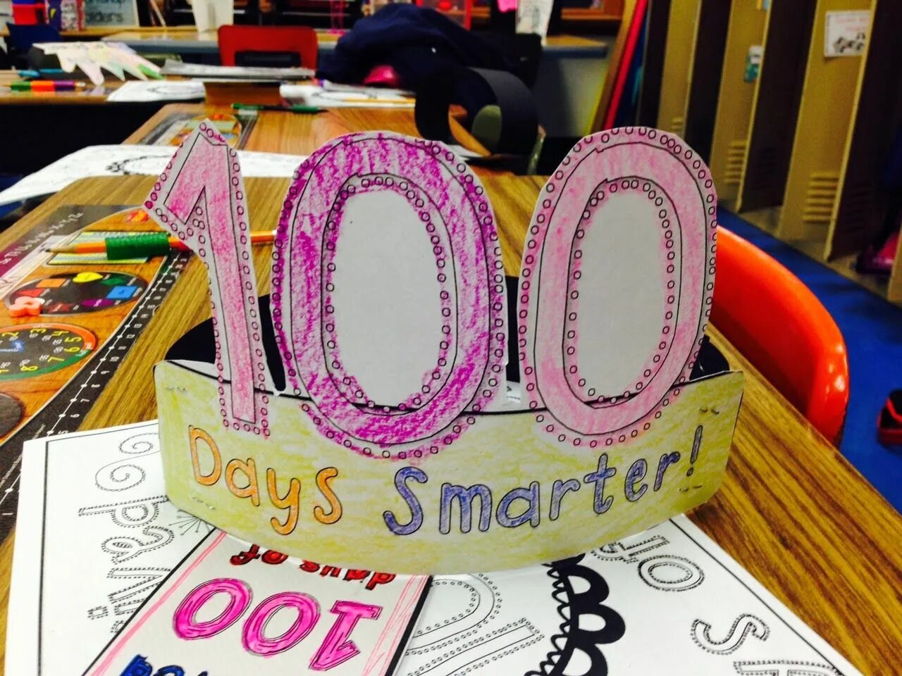 100 дней английского языка. 100 Days of School. 100 Day of School для школы. 100 Days of School ideas. 100 Day of School для школы бумагами.