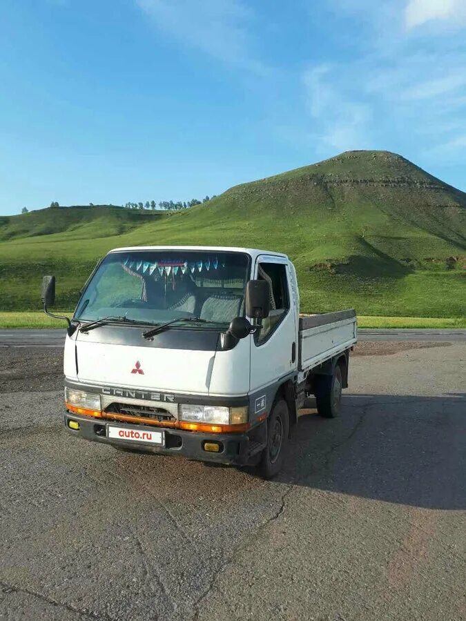 Грузовик митсубиси кантер. Mitsubishi Canter 1995. Mitsubishi Fuso Canter. Мицубиси Фусо 1995. Mitsubishi Canter фургон.