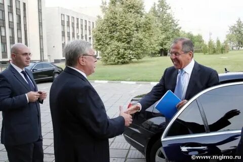 Мгимо встреча с лавровым