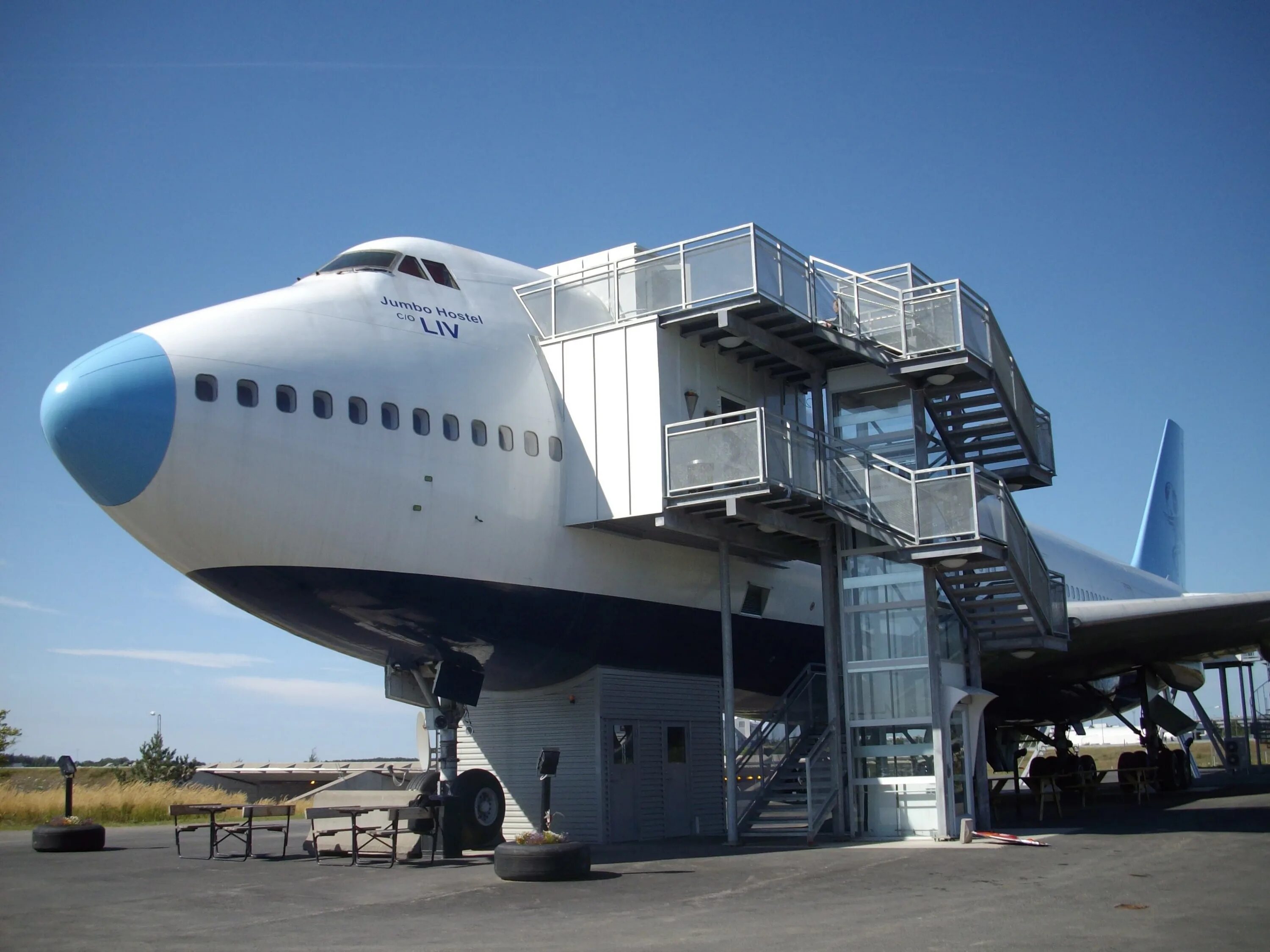 Jumbo stay Швеция Стокгольм. Джамбо Джет самолет. Самолет джамбо 747. Отель Боинг 747. Летающий дом самолет