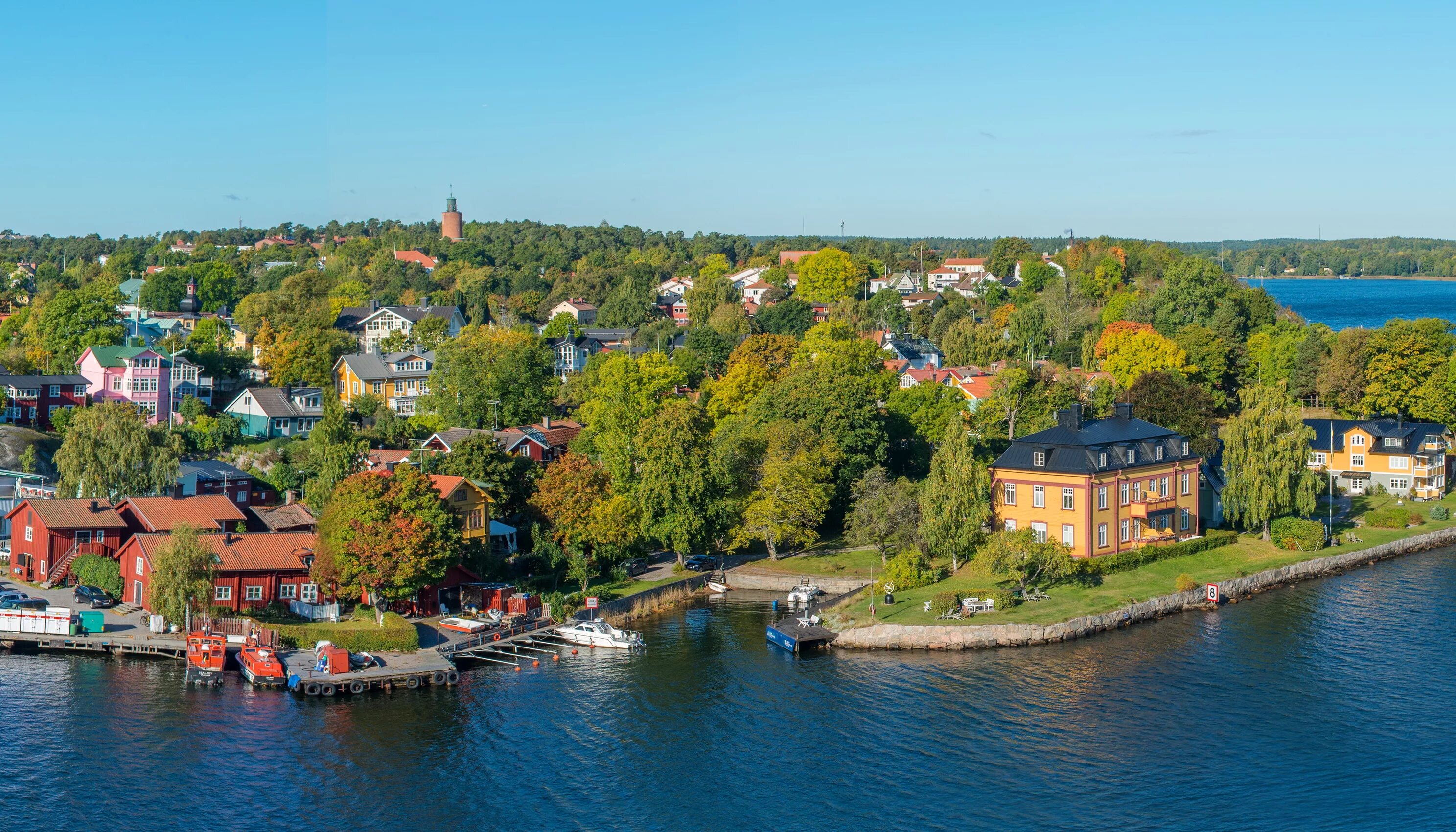 Хедестад швеция. Таруса виды города. Таруса калужская область. Швеция sweden стокгольм. Труса город.