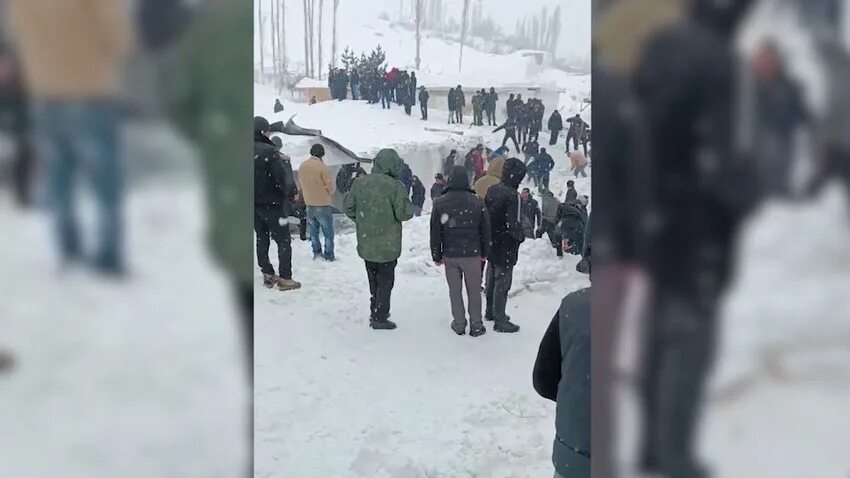 Лавина в Таджикистане. Сход Лавин в Таджикистане. Лавина в Таджикистане 2023. Снежная лавина в Таджикистане. Сколько погибло русских в таджикистане 90 е