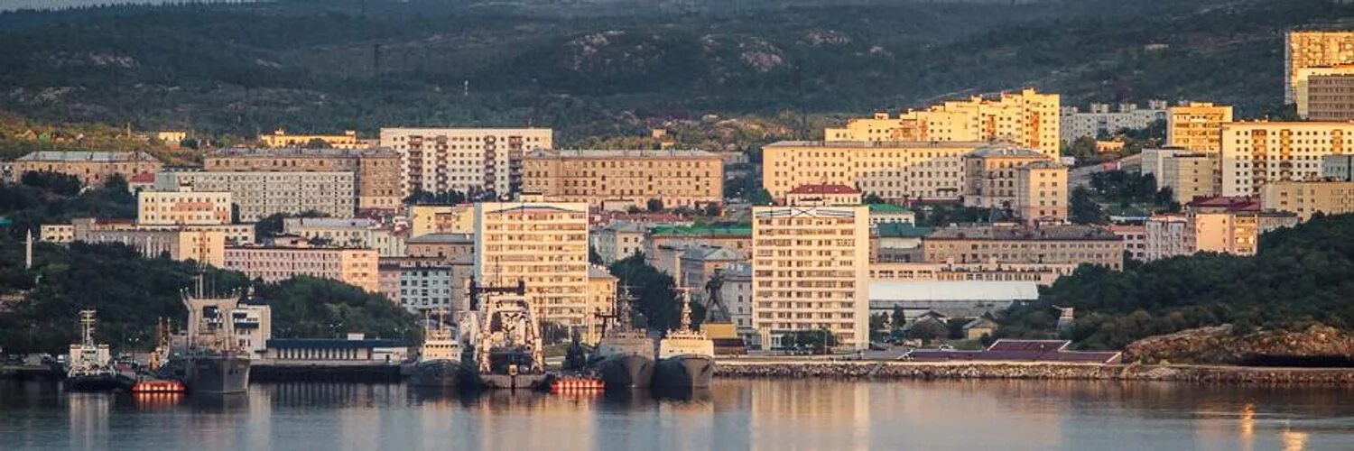 Североморск Мурманская область. Виды Североморска. Североморск лето. Заполярье Североморск.