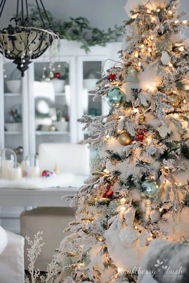 Красивая елка. Новогодний город. Елки очень. Новогодняя елка. Красивая елка.