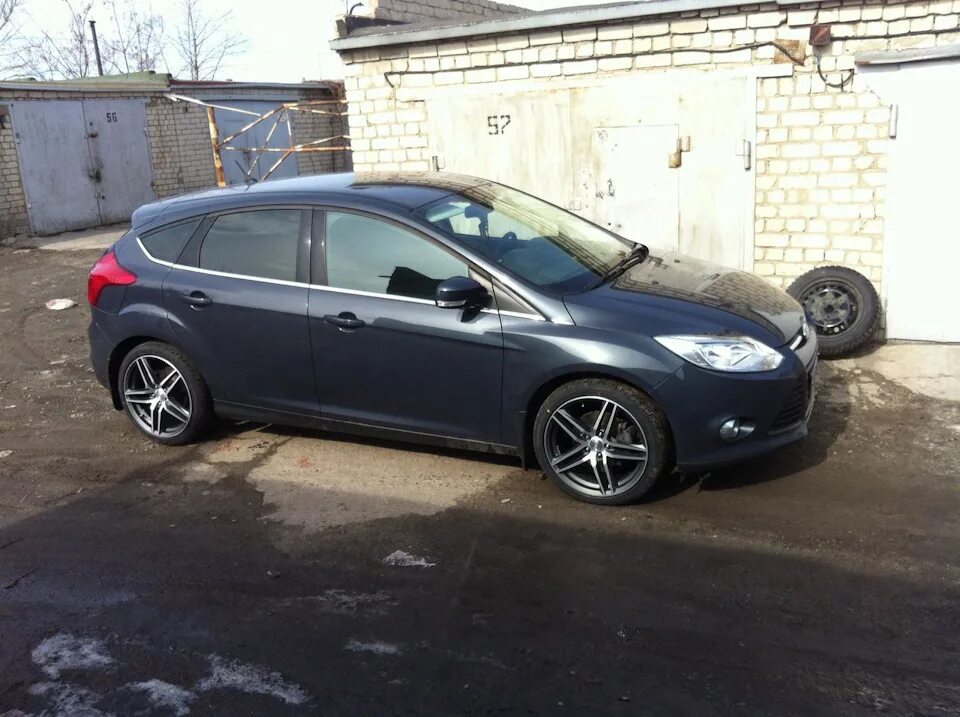 Форд фокус 3 на 16 дисках. Диски форд фокус 3 r16. Focus 3 универсал диски r17. Ford focus 3 r17. Форд фокус 3 на 16 дисках.