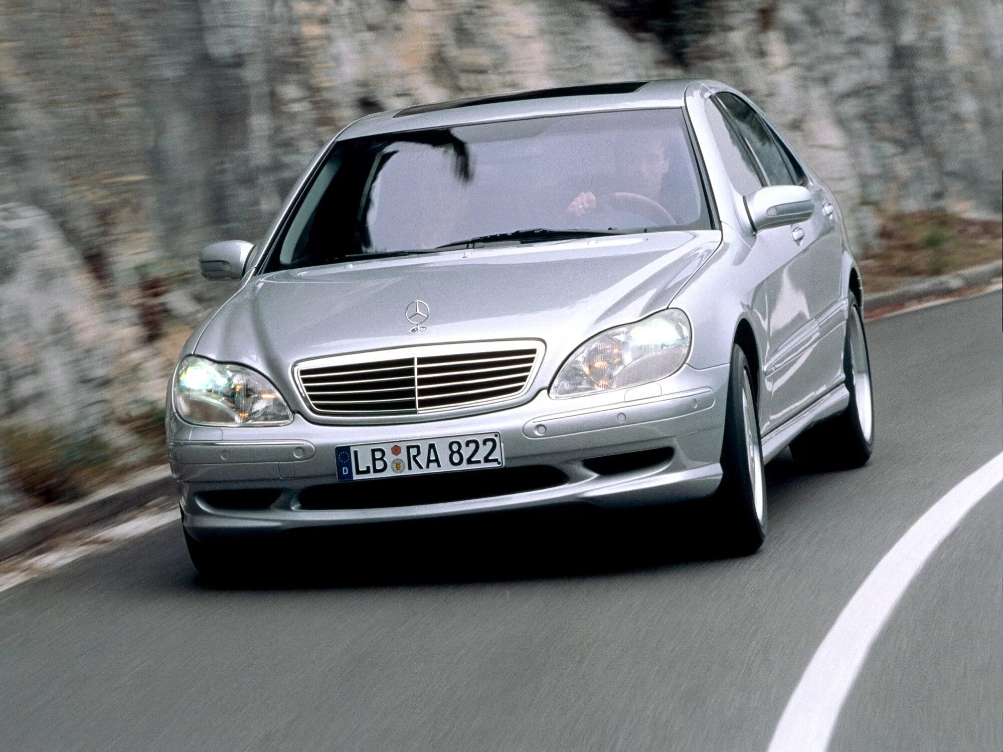 Mercedes-Benz w220. Мерседес Бенц w220. Мерседес Бенц s320 w220. Мерседес w220 AMG. Куплю mercedes s