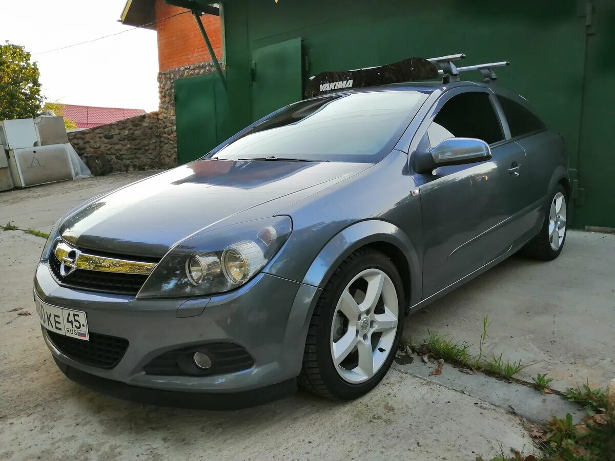 Opel astra 2007. Opel astra gtc 2007. Opel astra h gtc черная. Opel gtc 2007. Astra h gtc 2007.