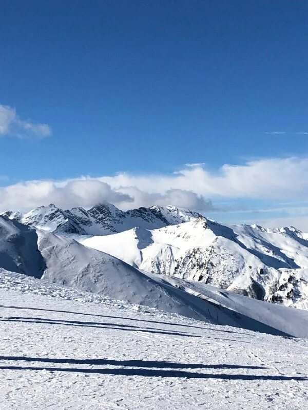архыз домбай приэльбрусье. гашербрум iv. гора ама-даблам лого. ледник мижирги. звезда над эверестом в 1996 году.