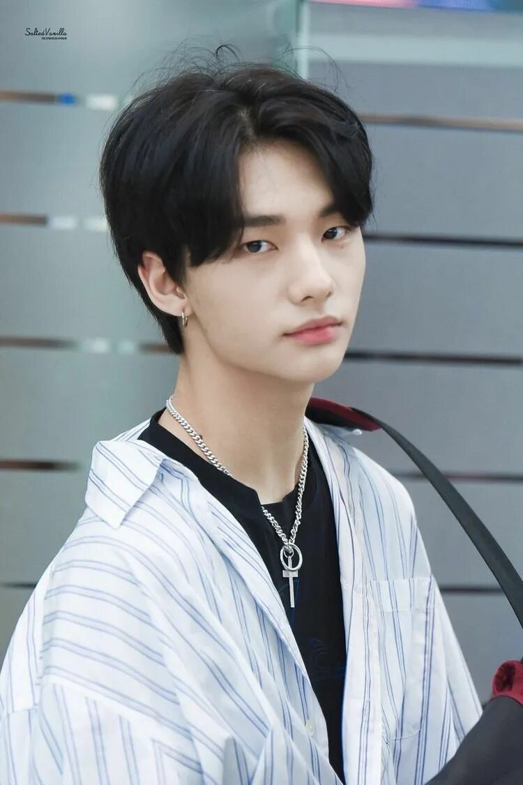 Хенжин. Stray kids хёнджин. Stray kids хёнджин. Хван хёнджин. Хенжин.