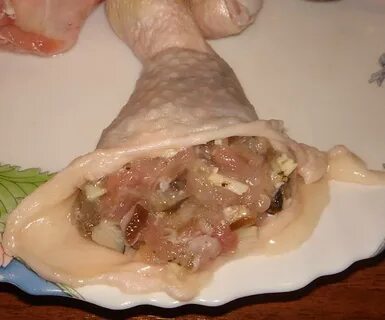 Фаршированные голени с грибами