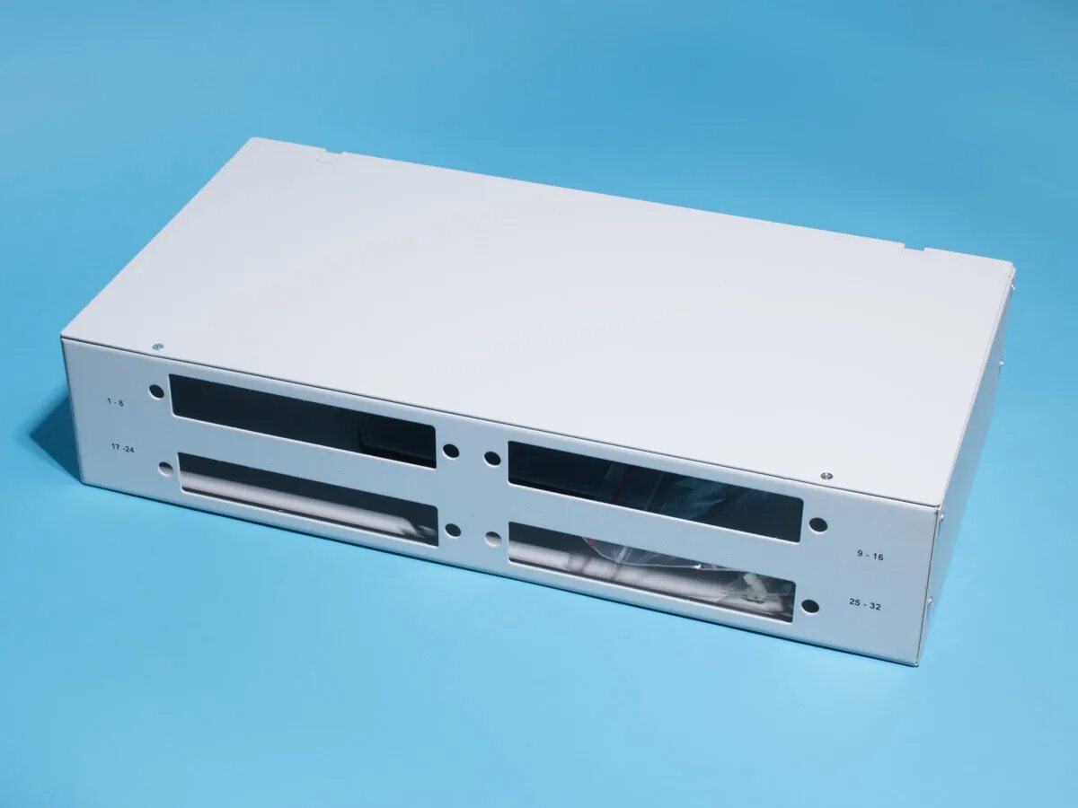 Коммутатор на 32 порта с poe. Оптический кросс на 32 порта lc. Мультиплексор кр-hart-mux8. Кросс стоечный 19" 1u 24 lc. Кросс оптический "19" ( шкос ) укомплектованный на 24lc портов.