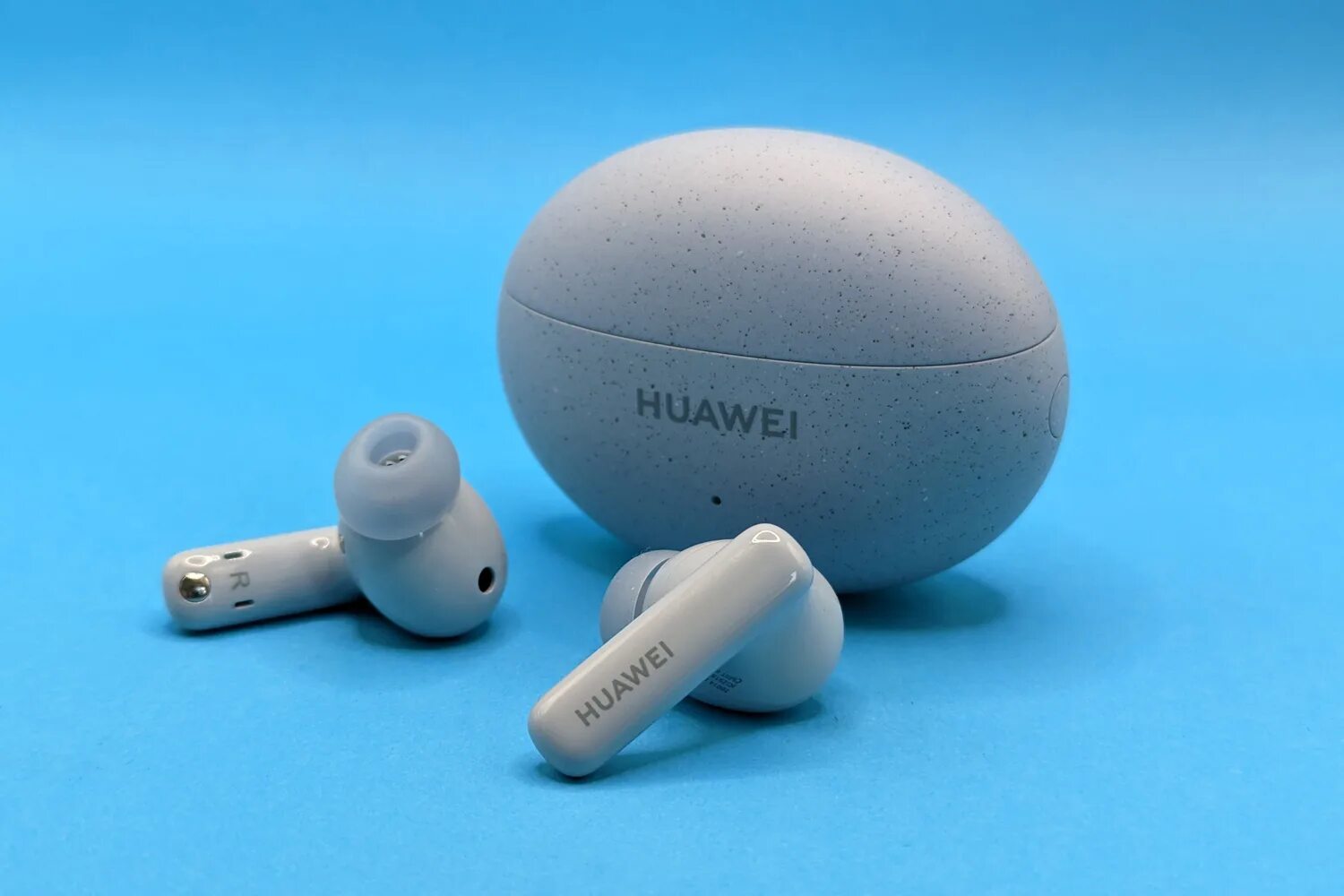 Huawei buds купить. Беспроводные наушники Huawei freebuds 5i. Беспроводные наушники Huawei freebuds 5. Huawei Buds 4.