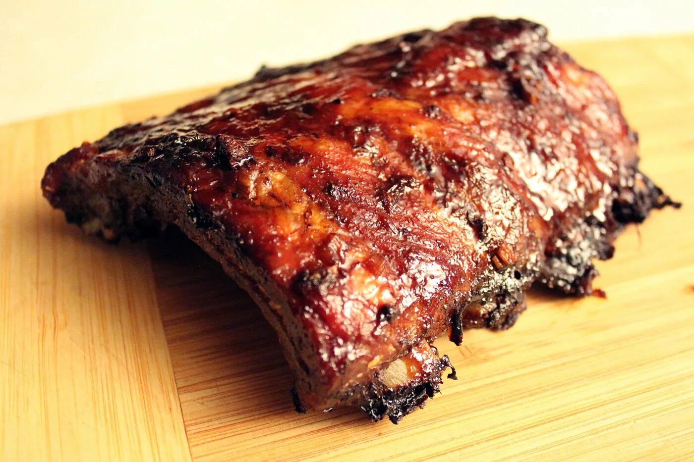 Свиные ребра со. Свиные ребрышки bbq. свиные ребрышки барбекю. свиные ребра bbq. ребрышки асадо.