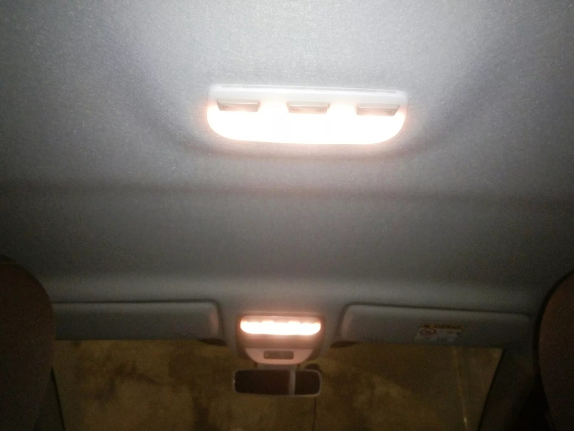 Подсветка багажника, LED-лампы в плафоны на Renault Kaptur 1,3 Tce - Renault Kap